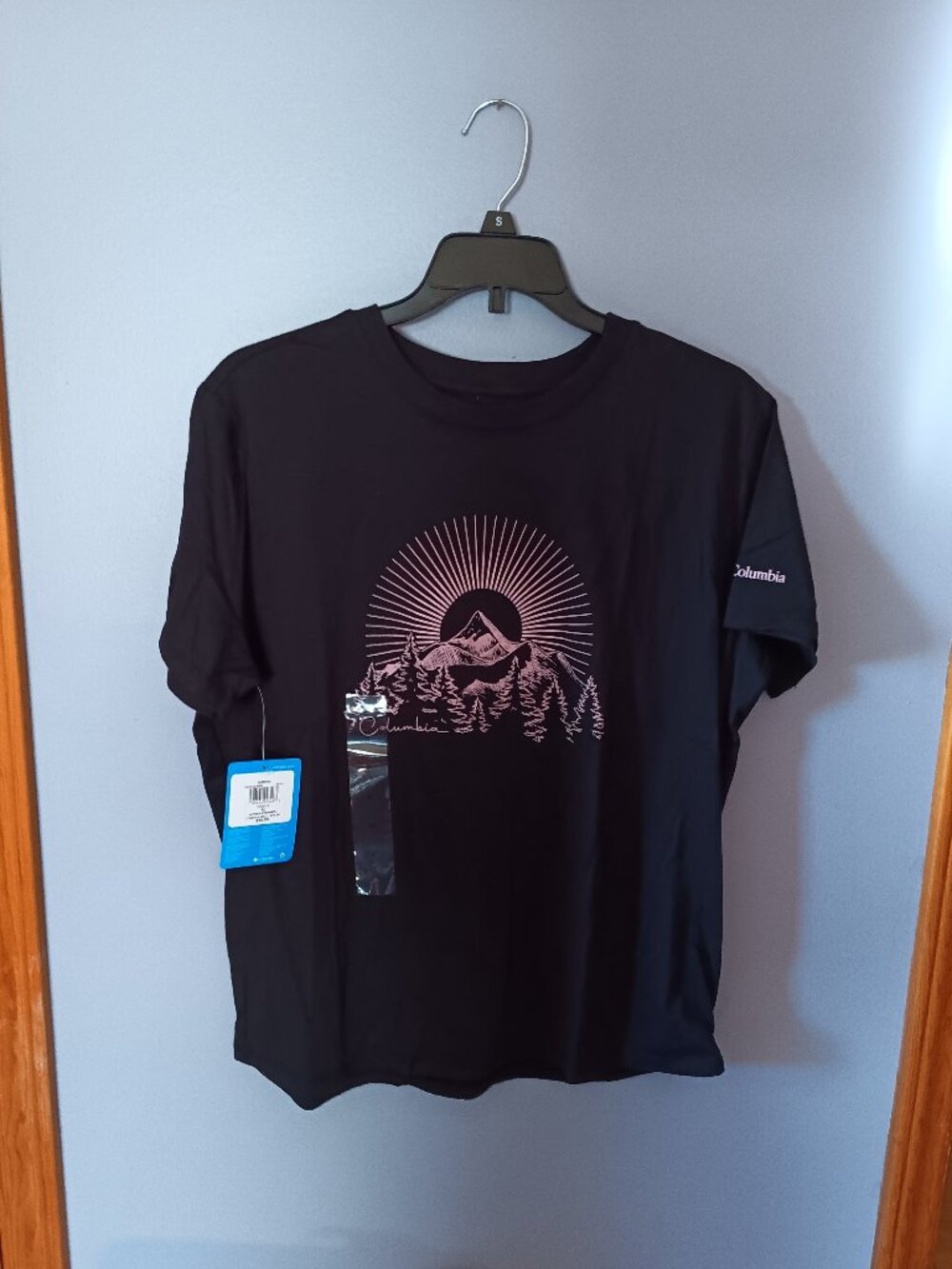 New Columbia Pinnacle Tee, size M